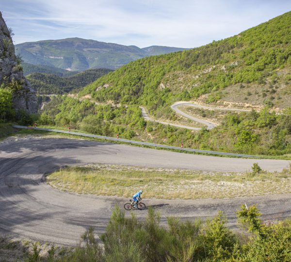 gorges-meouges-baronnies-sisteron-itineraire-velo-©hugo-clechet-01