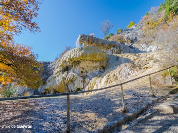 vue-globale-fontaine-petrifiante-reotier